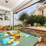 Vakantiehuis La Casa Sulla Piazza - Con Giardino *