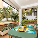 Vakantiehuis La Casa Sulla Piazza - Con Giardino Santa Maria Navarrese