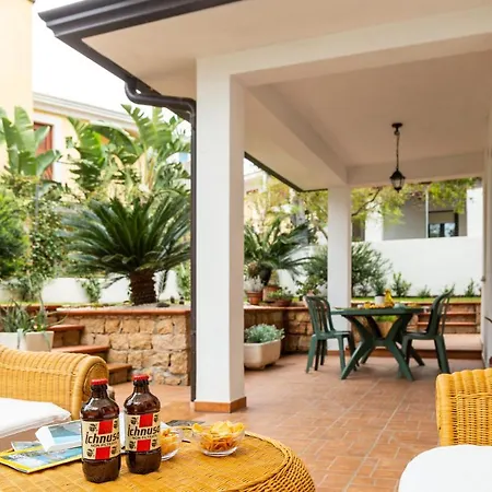 بيت للعطل La Casa Sulla Piazza - Con Giardino *