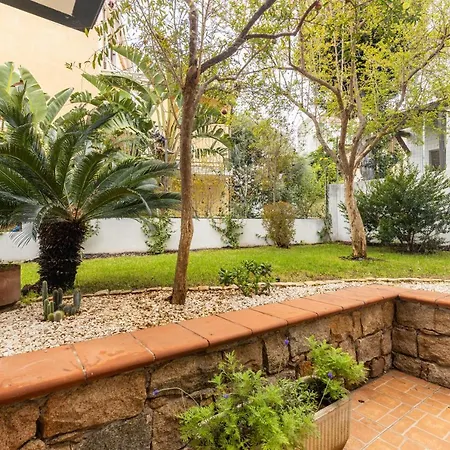 Дом отдыха La Casa Sulla Piazza - Con Giardino Санта-Мария-Наварезе