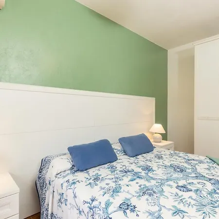 La Casa Sulla Piazza - Con Giardino بيت للعطل