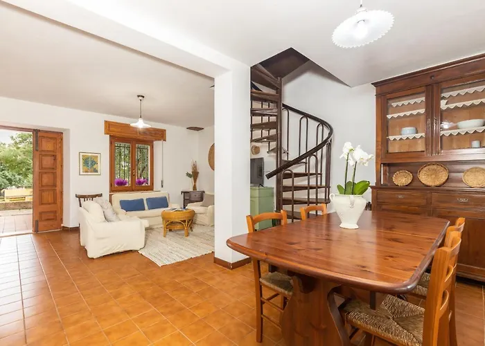 La Casa Sulla Piazza - Con Giardino