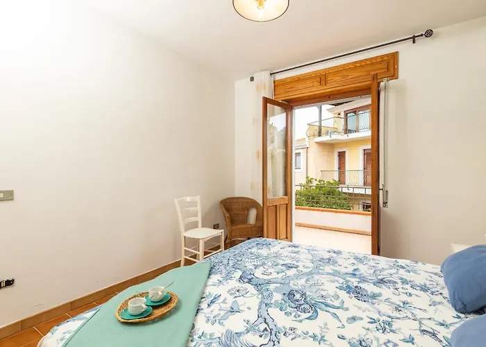 La Casa Sulla Piazza - Con Giardino Nyaraló